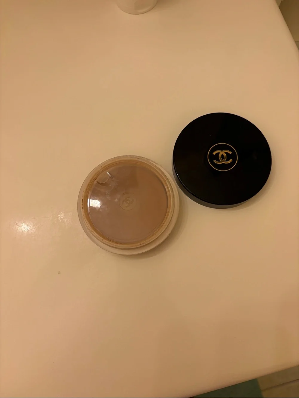 CHANEL Soleil Tan De Chanel Bronzing Cream - Black Cap, Warm Tan Jar